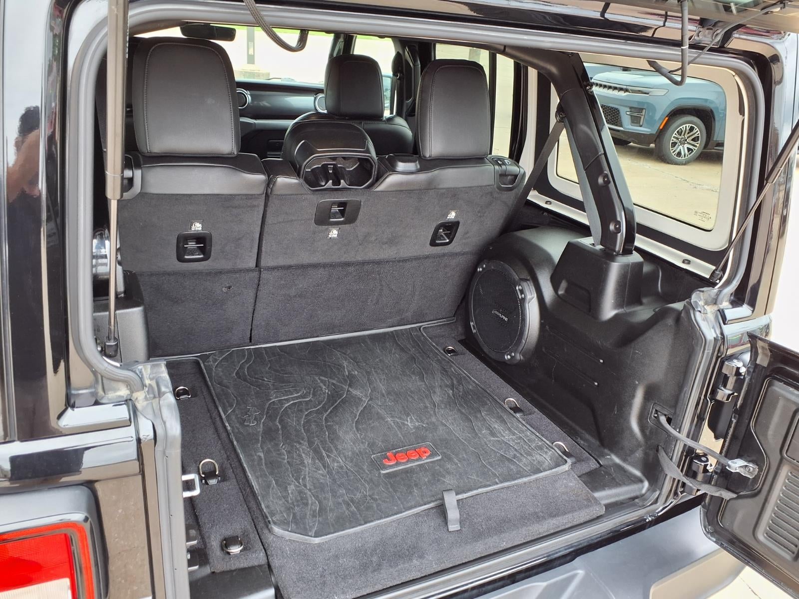 2021 Jeep Wrangler Unlimited Sahara Altitude