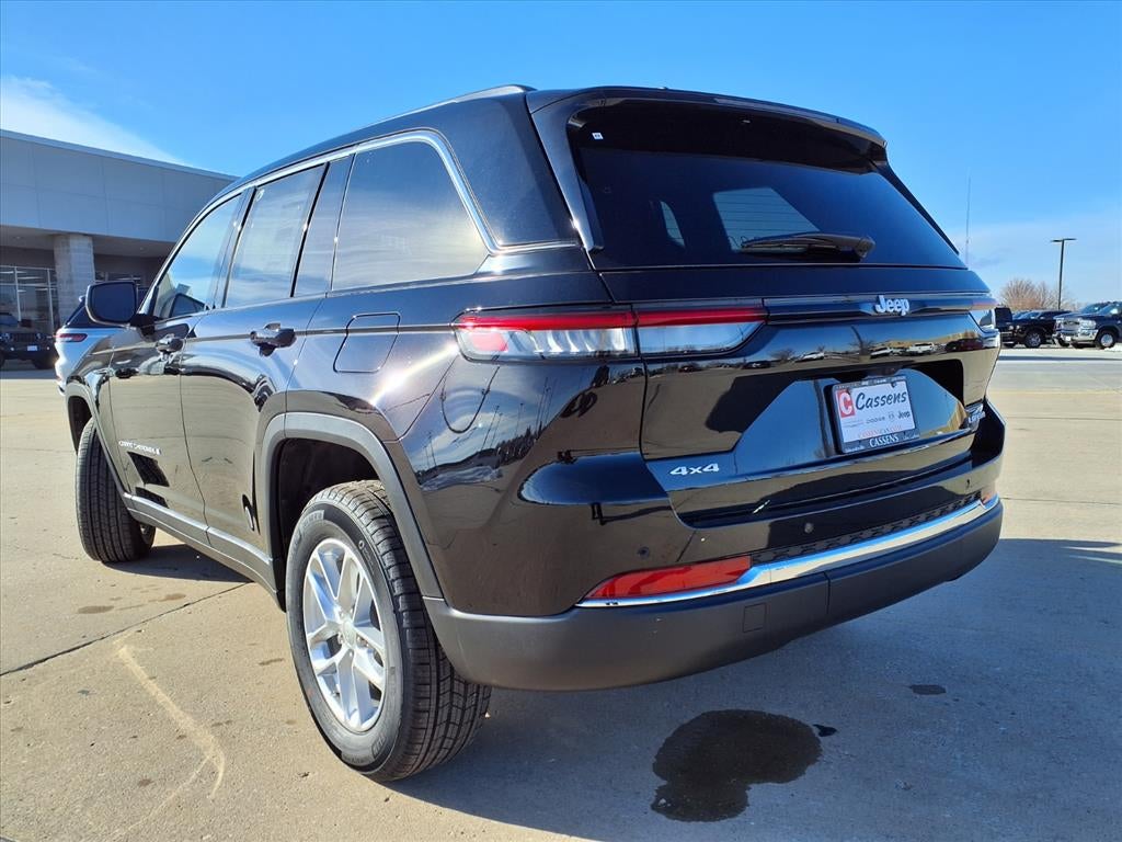 2025 Jeep Grand Cherokee Laredo