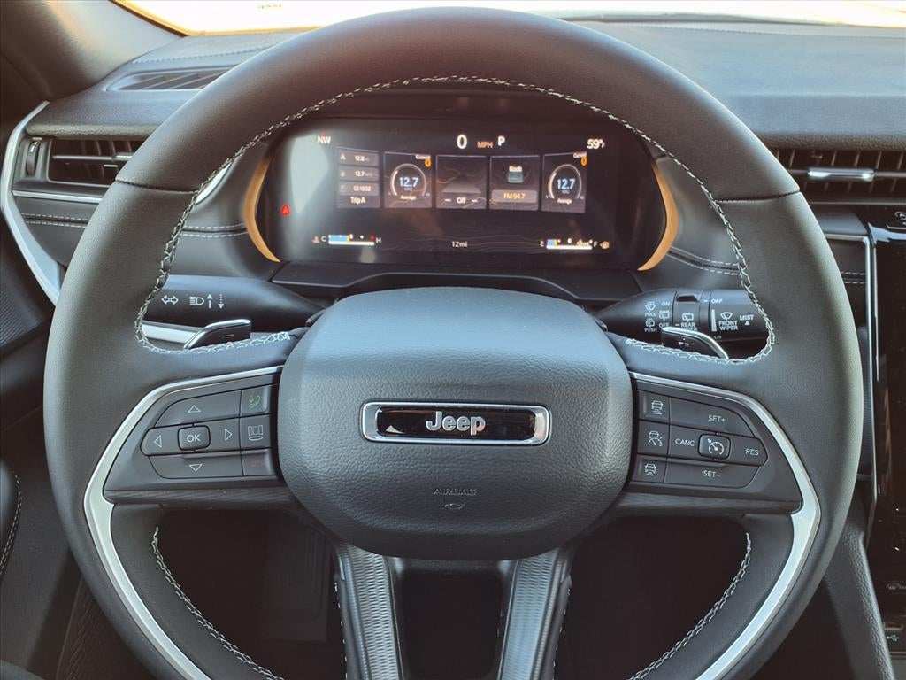 2025 Jeep Grand Cherokee Laredo