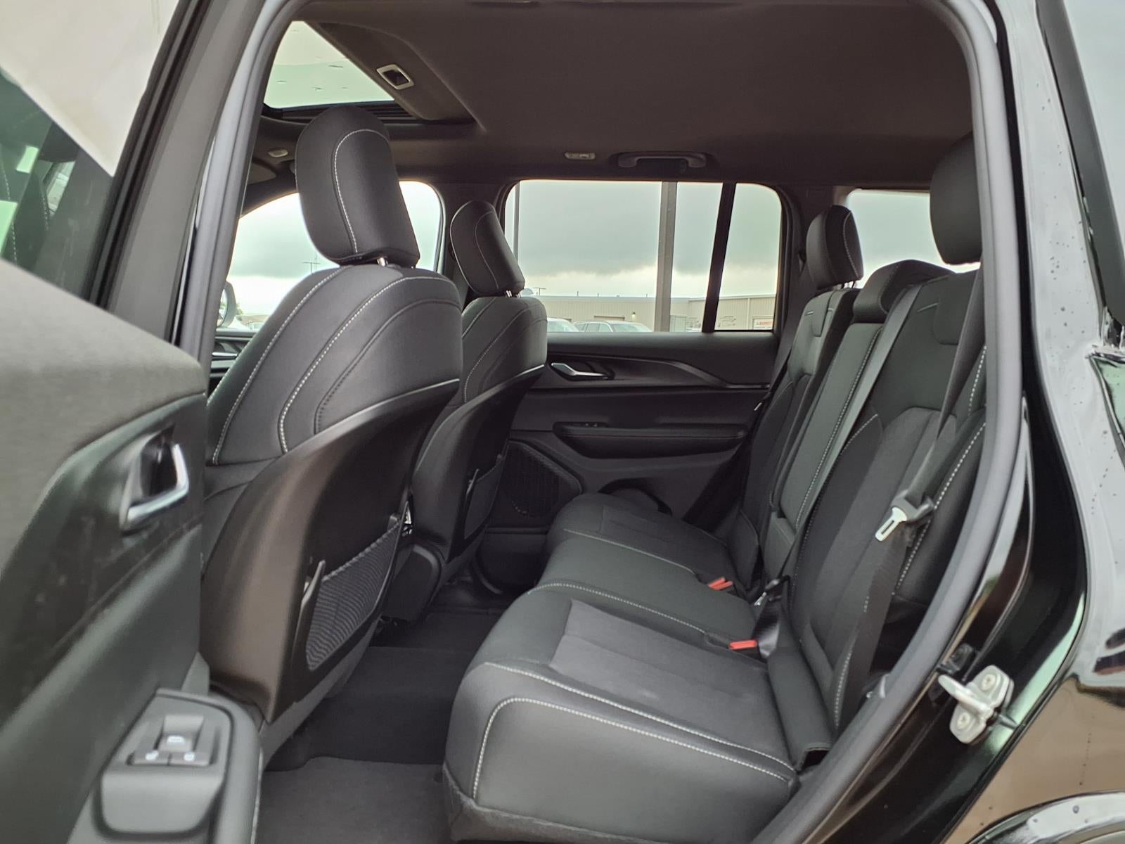 2026 Jeep Grand Cherokee Laredo X
