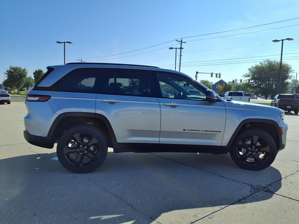 2024 Jeep Grand Cherokee Altitude