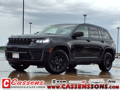 2026 Jeep Grand Cherokee Laredo Altitude