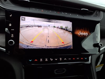 2026 Jeep Grand Cherokee Laredo Altitude