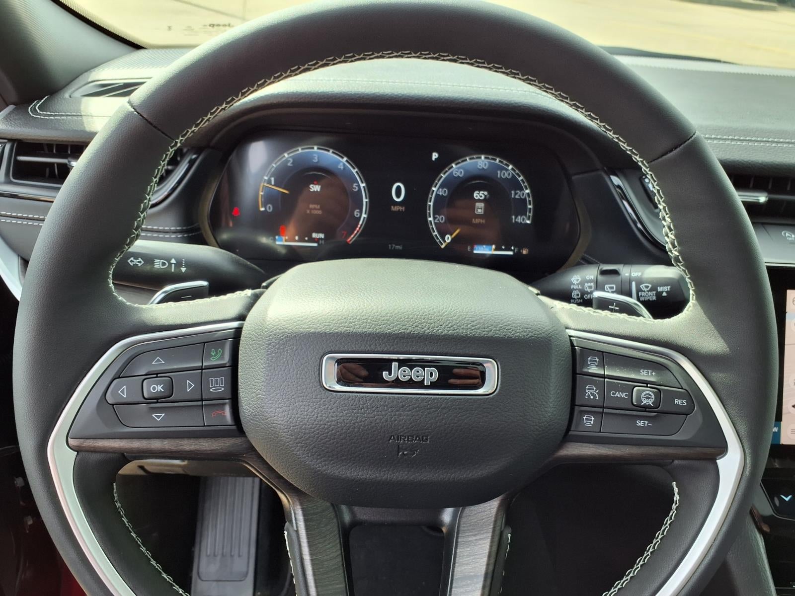 2026 Jeep Grand Cherokee Laredo