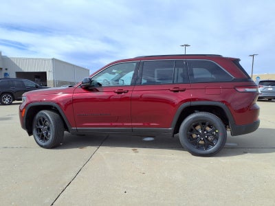 2026 Jeep Grand Cherokee Laredo