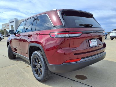 2026 Jeep Grand Cherokee Laredo