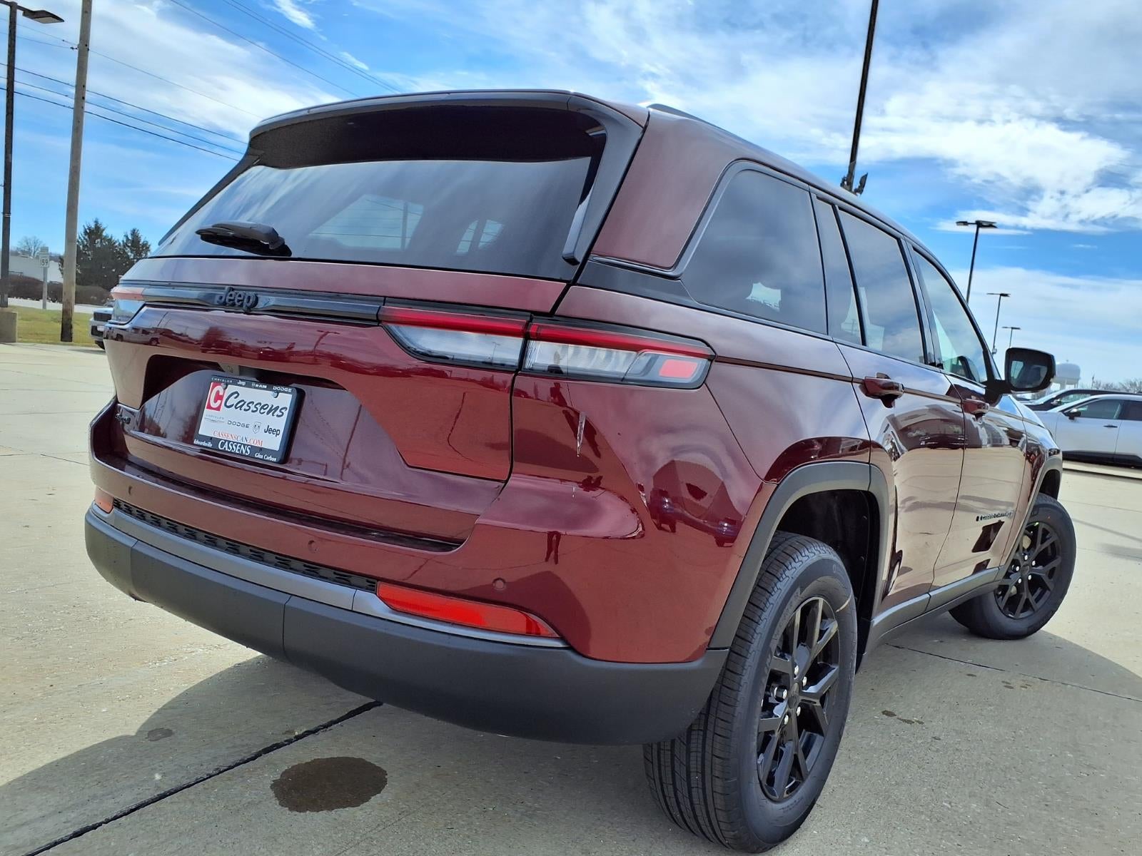 2026 Jeep Grand Cherokee Laredo
