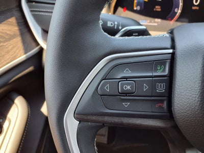 2026 Jeep Grand Cherokee Laredo Altitude