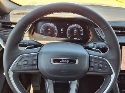 2026 Jeep Grand Cherokee Laredo Altitude