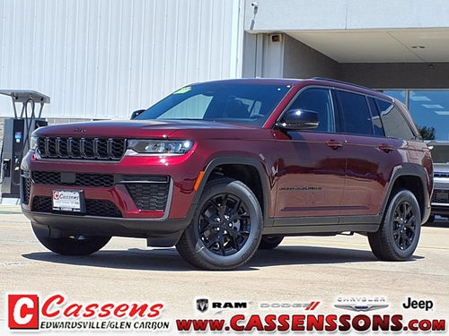2026 Jeep Grand Cherokee Laredo Altitude