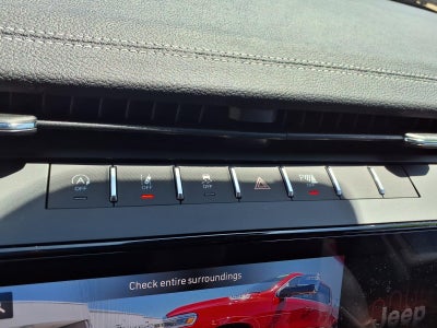 2026 Jeep Grand Cherokee Laredo Altitude