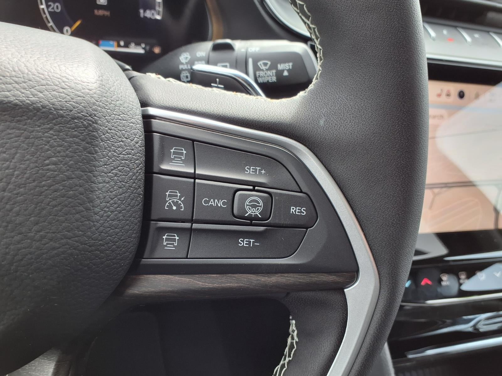 2026 Jeep Grand Cherokee Laredo