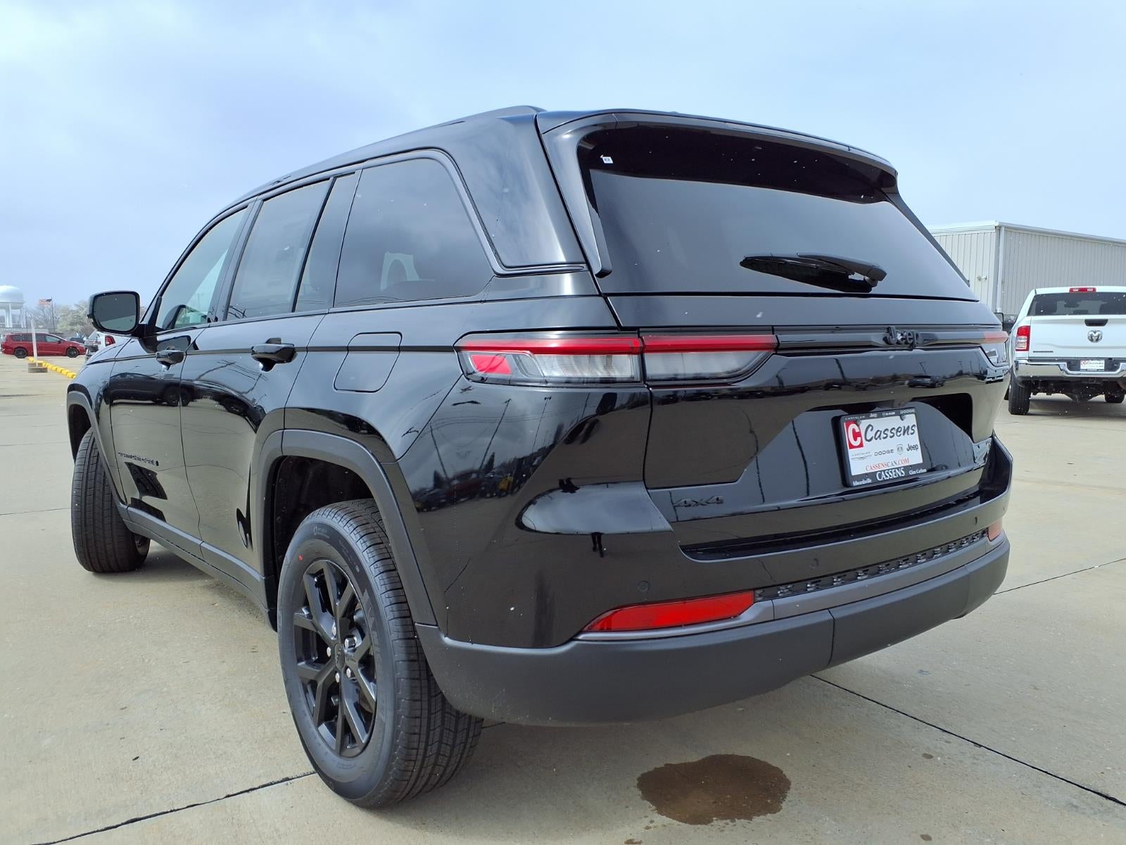 2026 Jeep Grand Cherokee Laredo