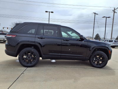 2026 Jeep Grand Cherokee Laredo