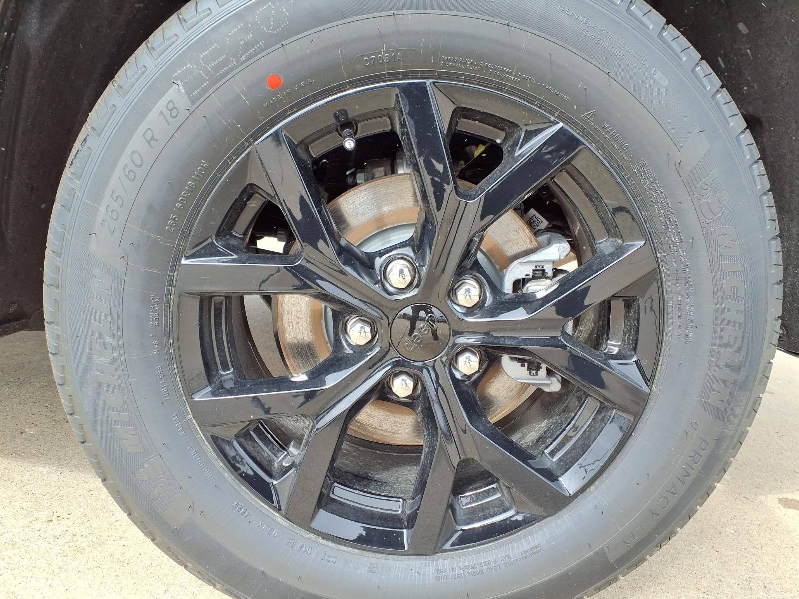 2026 Jeep Grand Cherokee Laredo