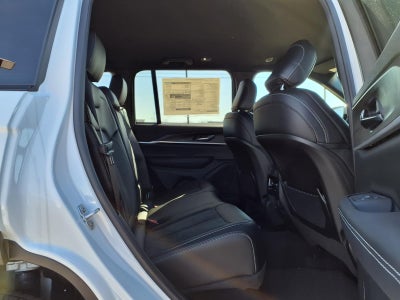 2026 Jeep Grand Cherokee Laredo