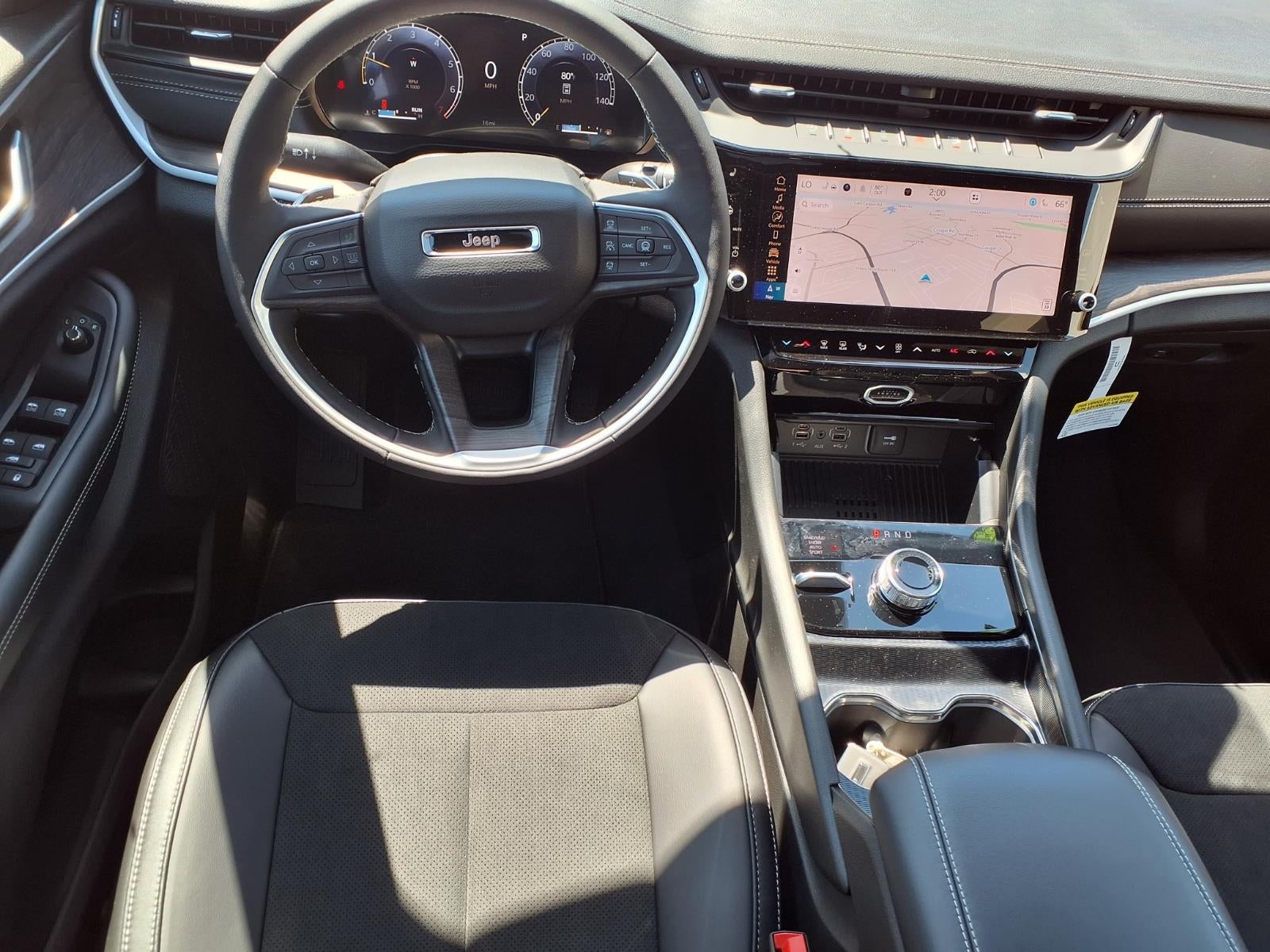 2026 Jeep Grand Cherokee Laredo Altitude
