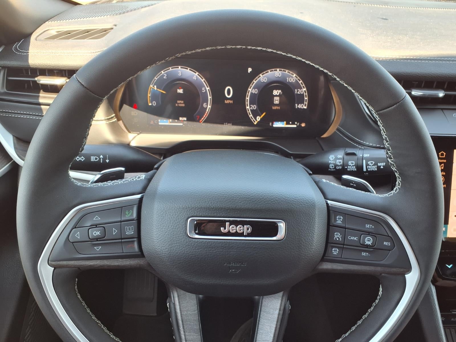 2026 Jeep Grand Cherokee Laredo Altitude