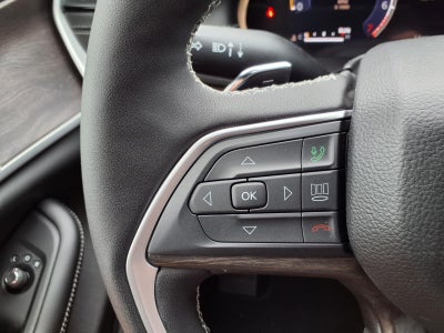 2026 Jeep Grand Cherokee Laredo Altitude