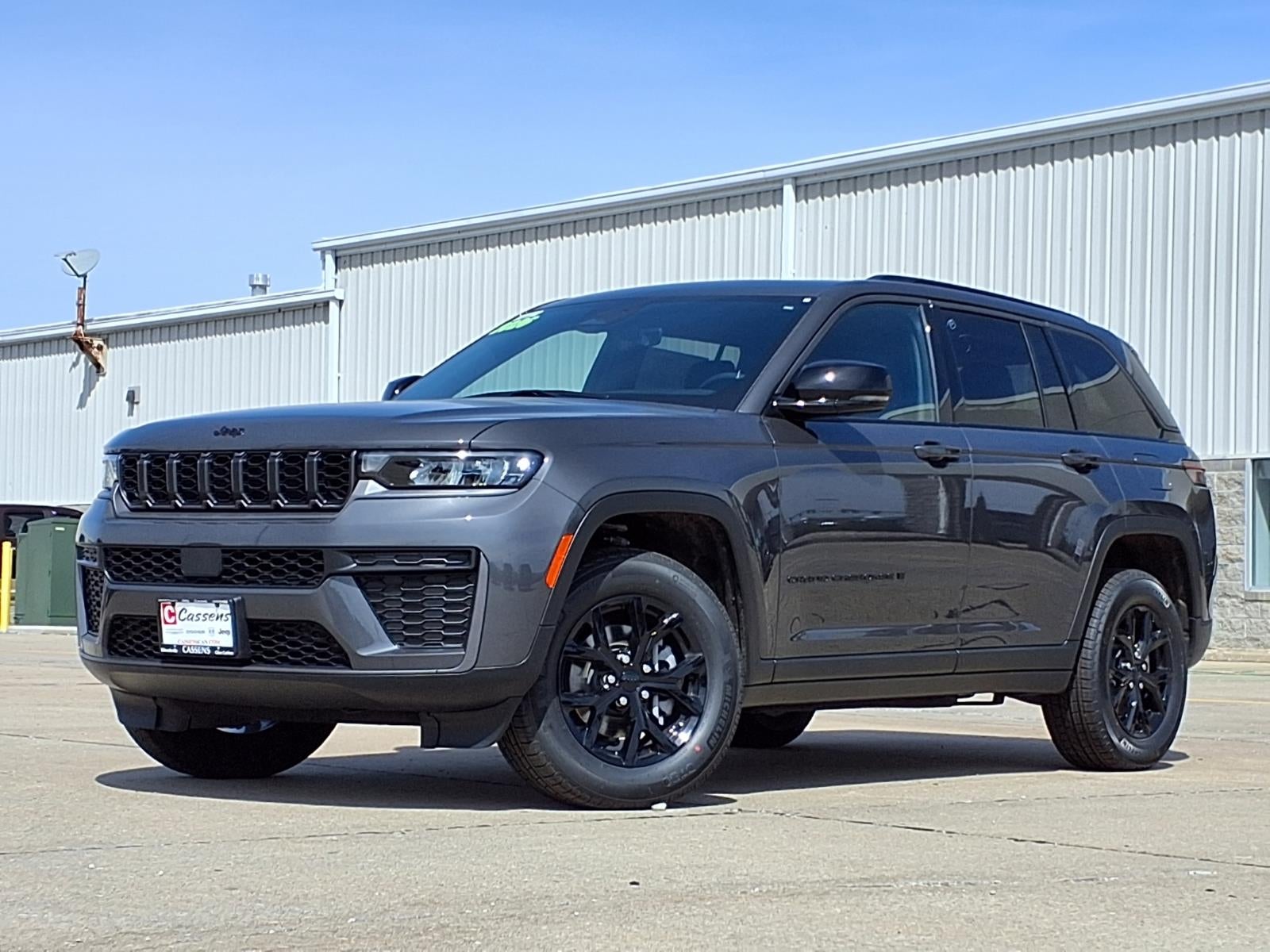 2026 Jeep Grand Cherokee Laredo
