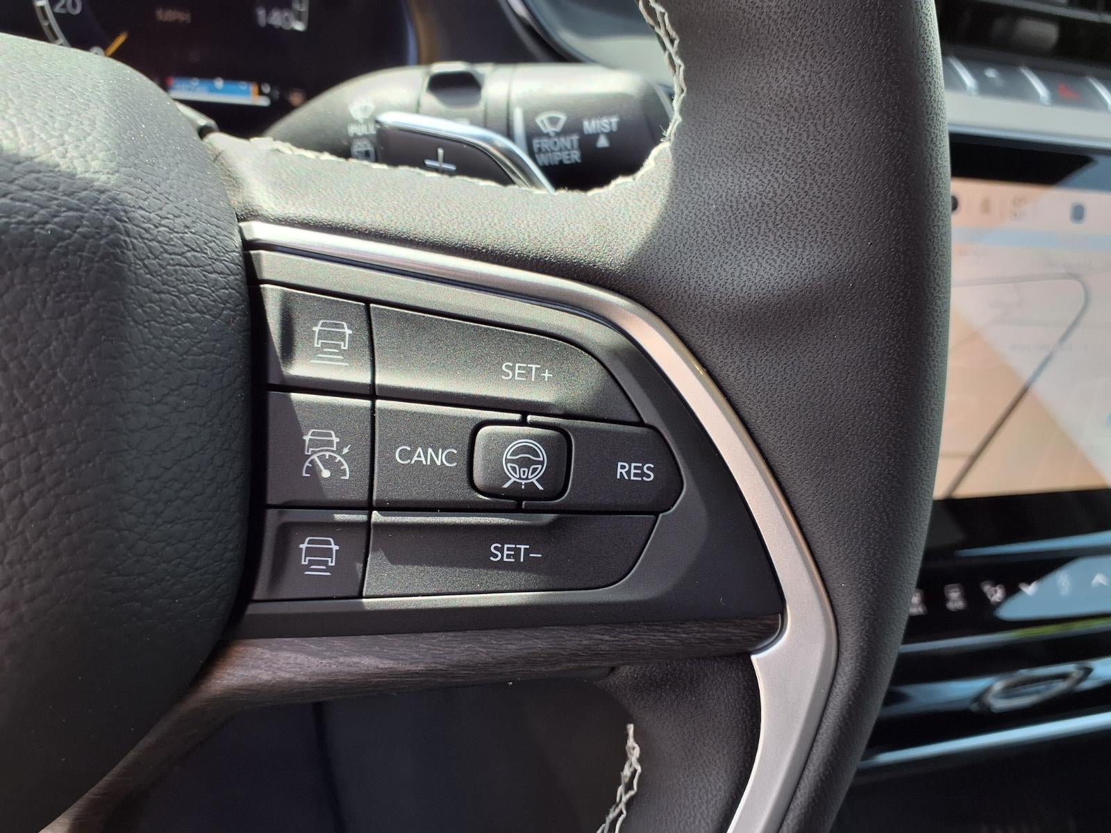 2026 Jeep Grand Cherokee Laredo