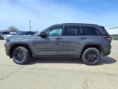 2026 Jeep Grand Cherokee Laredo