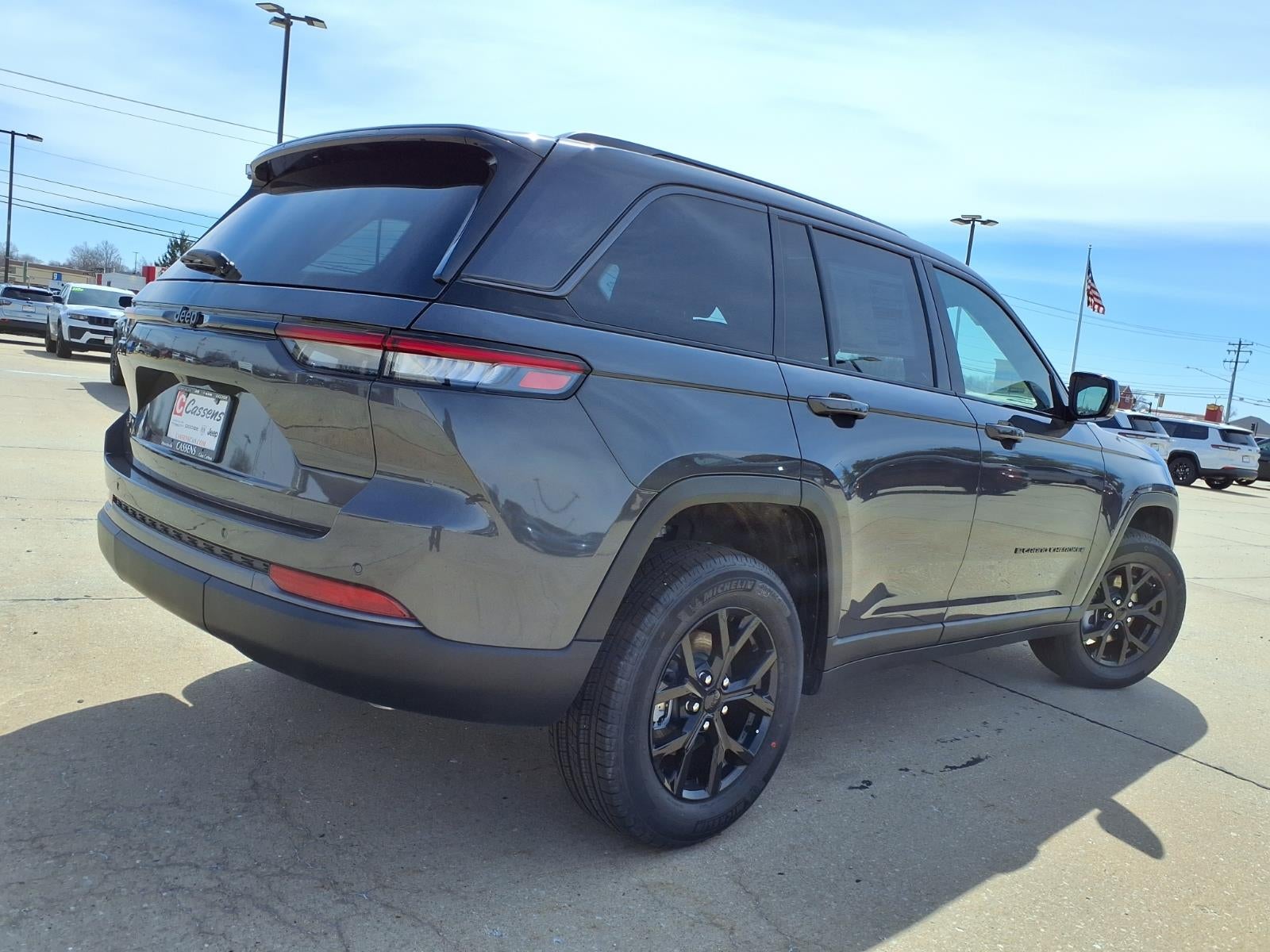 2026 Jeep Grand Cherokee Laredo