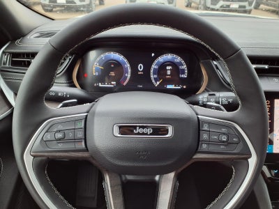 2026 Jeep Grand Cherokee Laredo Altitude