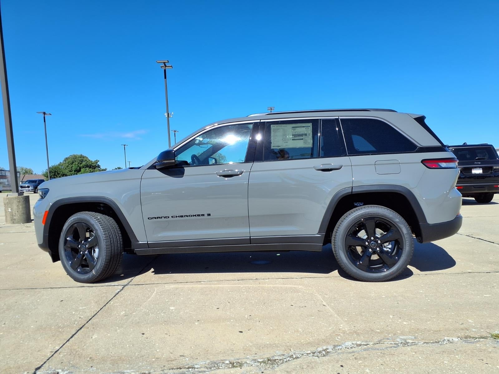 2027 Jeep Grand Cherokee Limited