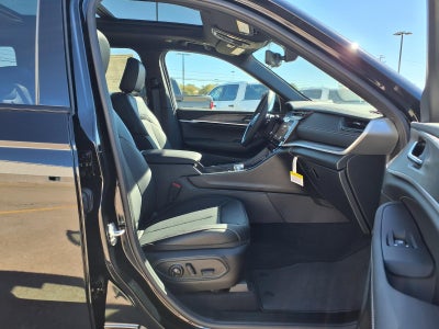 2027 Jeep Grand Cherokee Limited Reserve