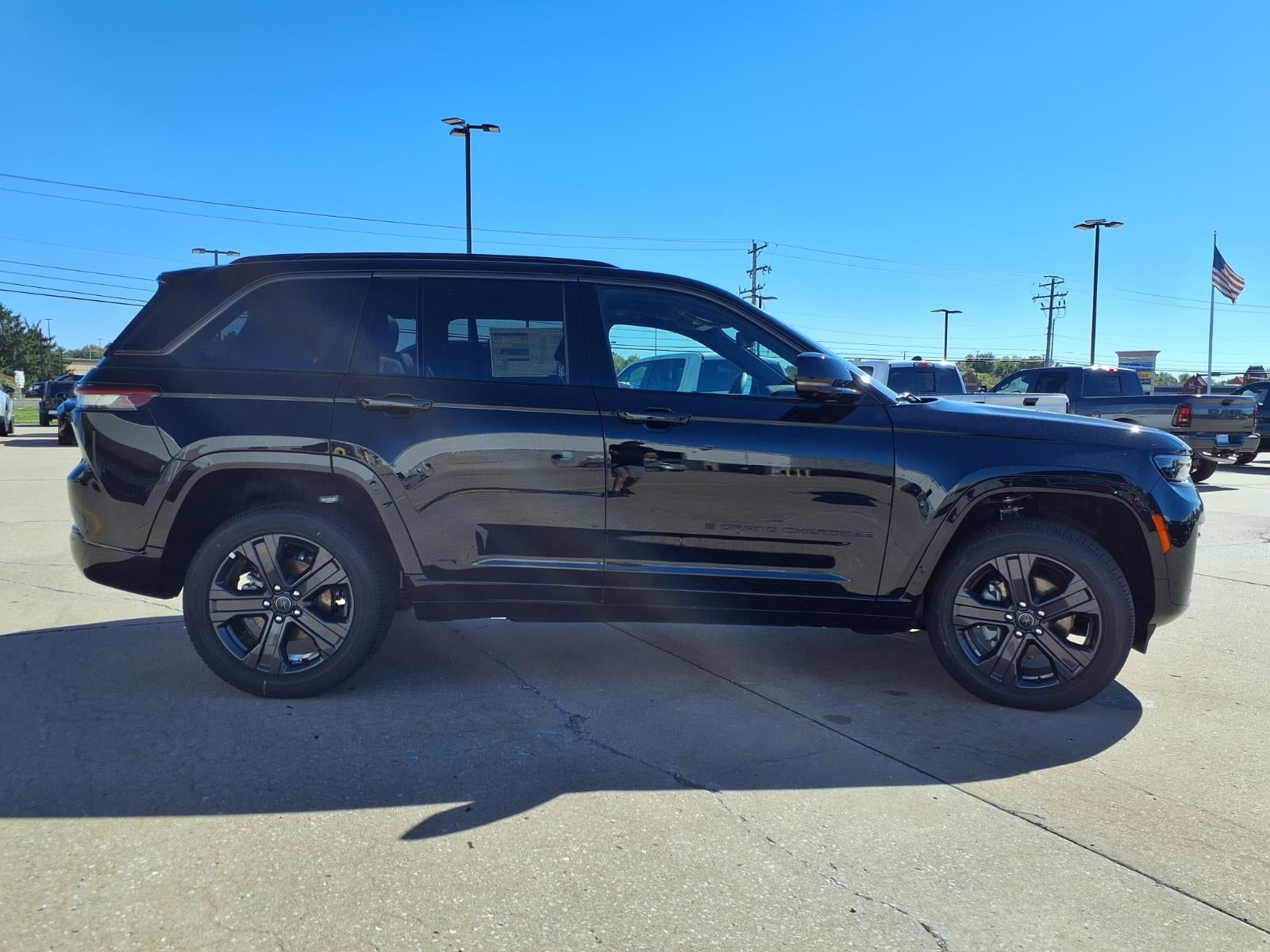 2027 Jeep Grand Cherokee Limited Reserve