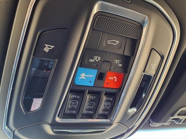 2027 Jeep Grand Cherokee Limited Reserve