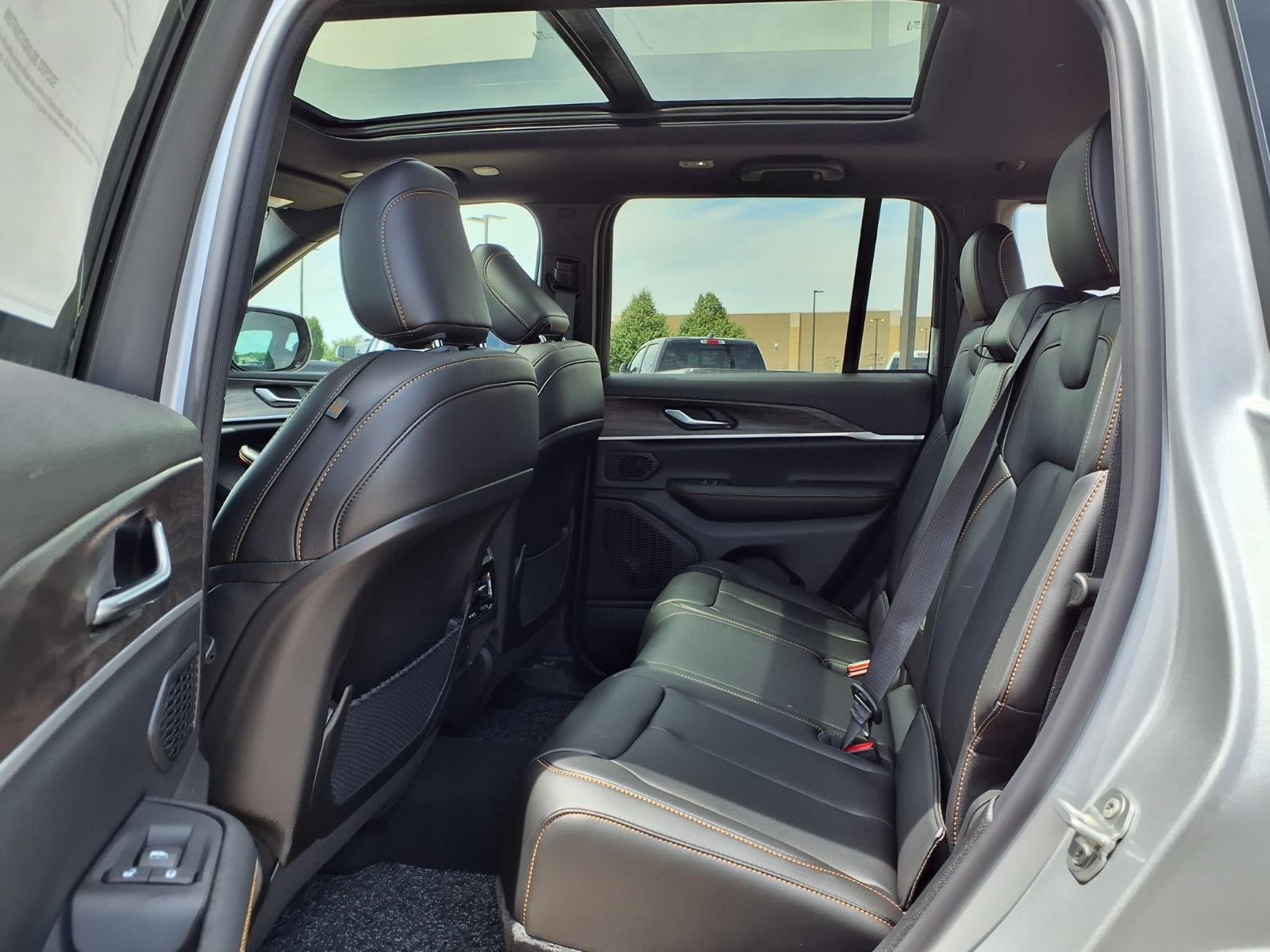 2026 Jeep Grand Cherokee 85th Anniversary Edition