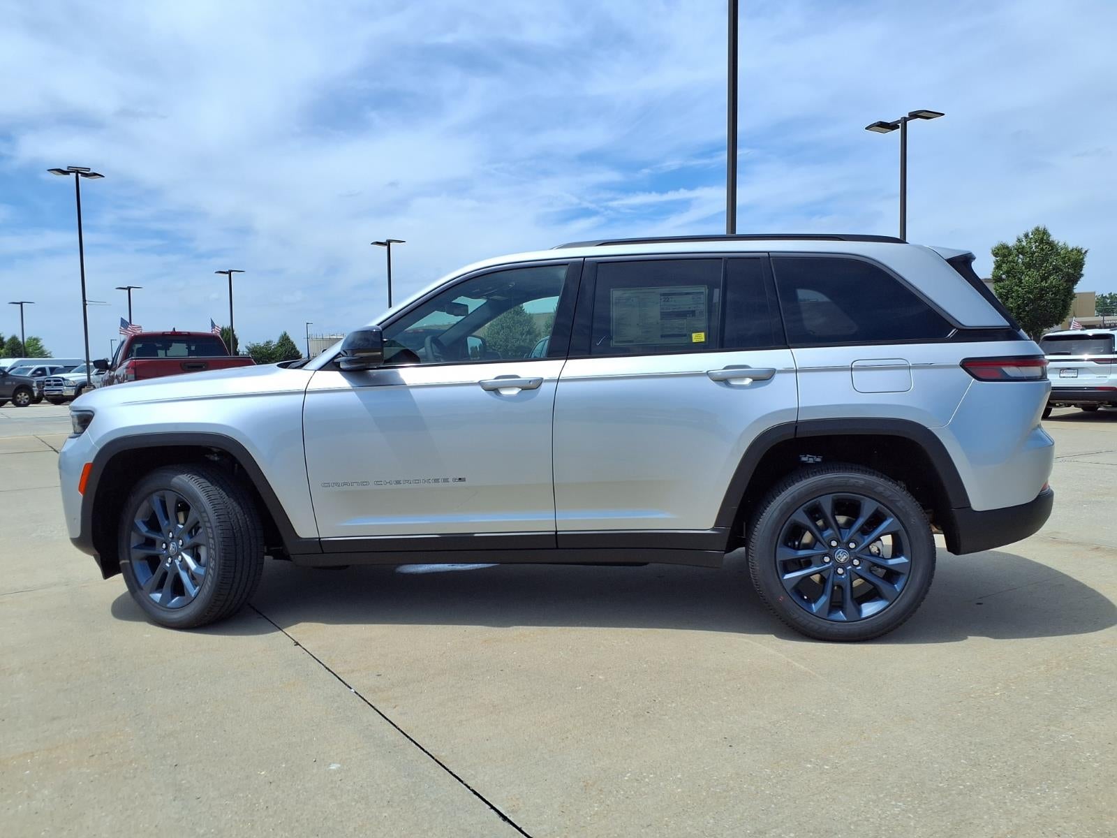 2026 Jeep Grand Cherokee 85th Anniversary Edition