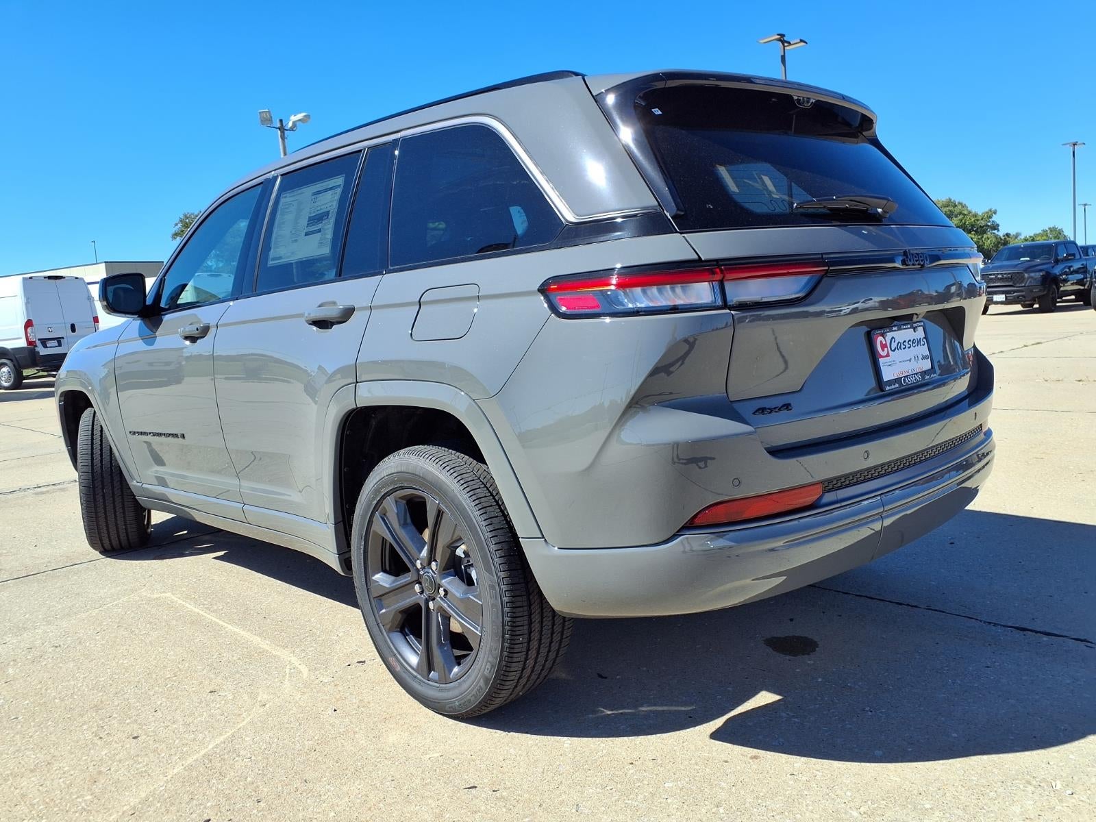 2027 Jeep Grand Cherokee Limited Reserve
