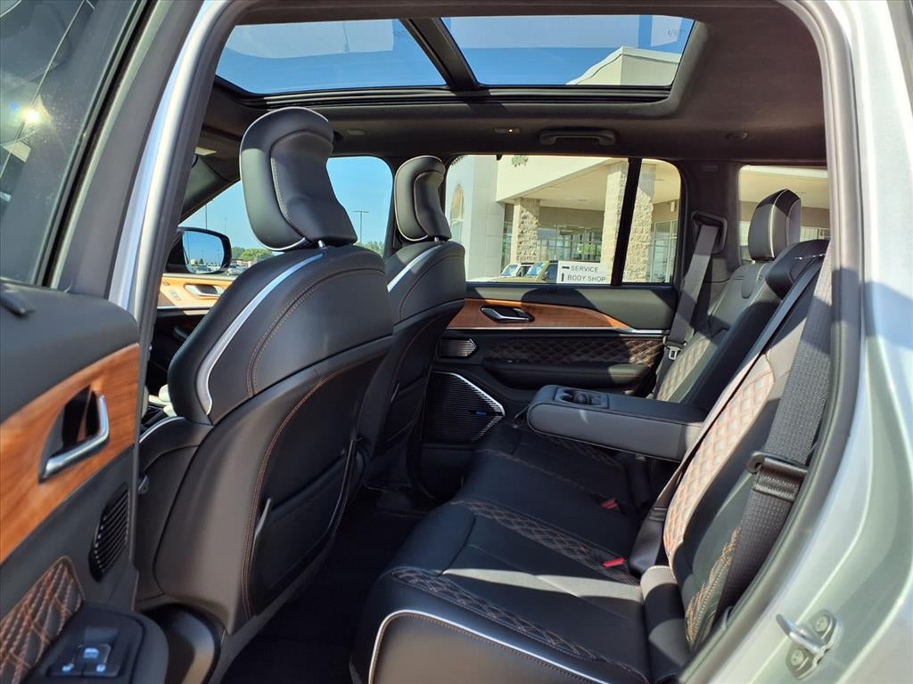 2025 Jeep Grand Cherokee Summit Reserve