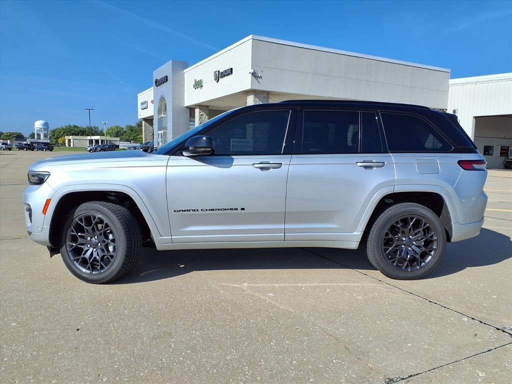 2025 Jeep Grand Cherokee Summit Reserve
