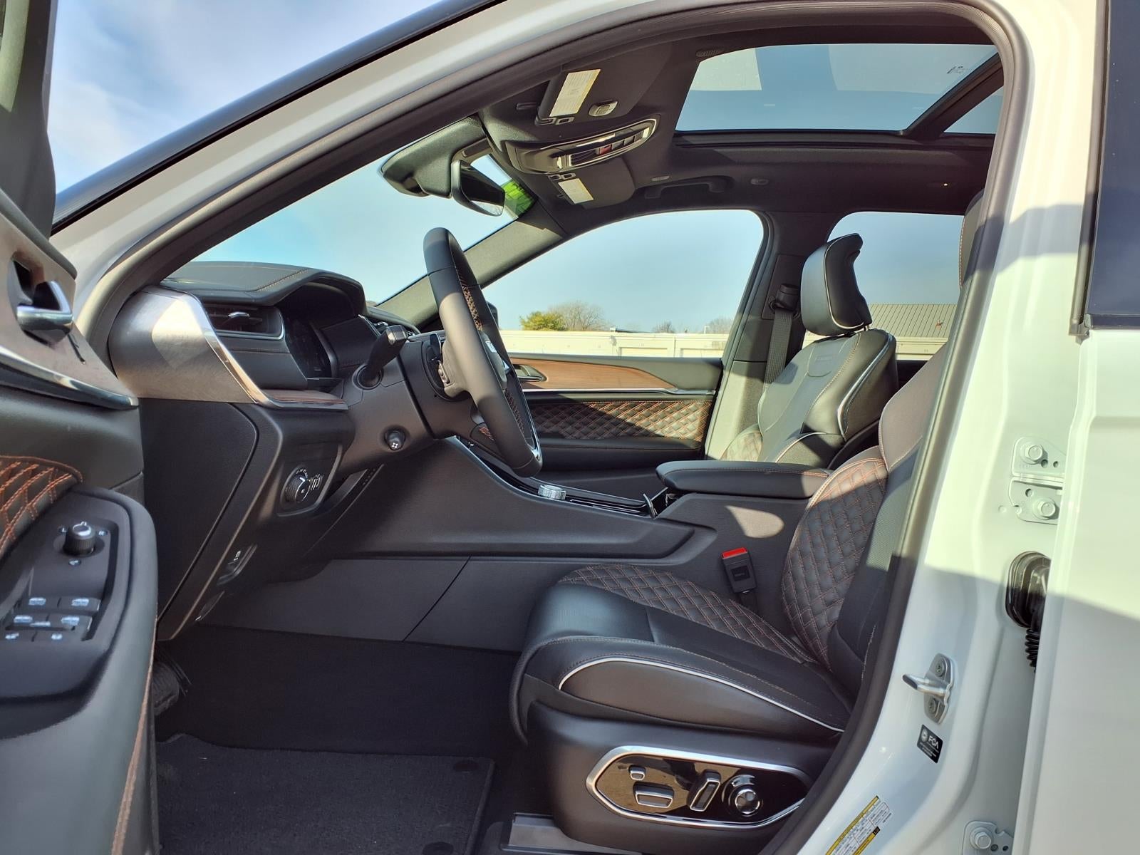 2025 Jeep Grand Cherokee Summit