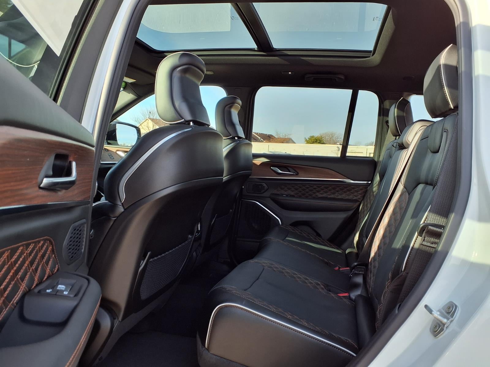 2025 Jeep Grand Cherokee Summit