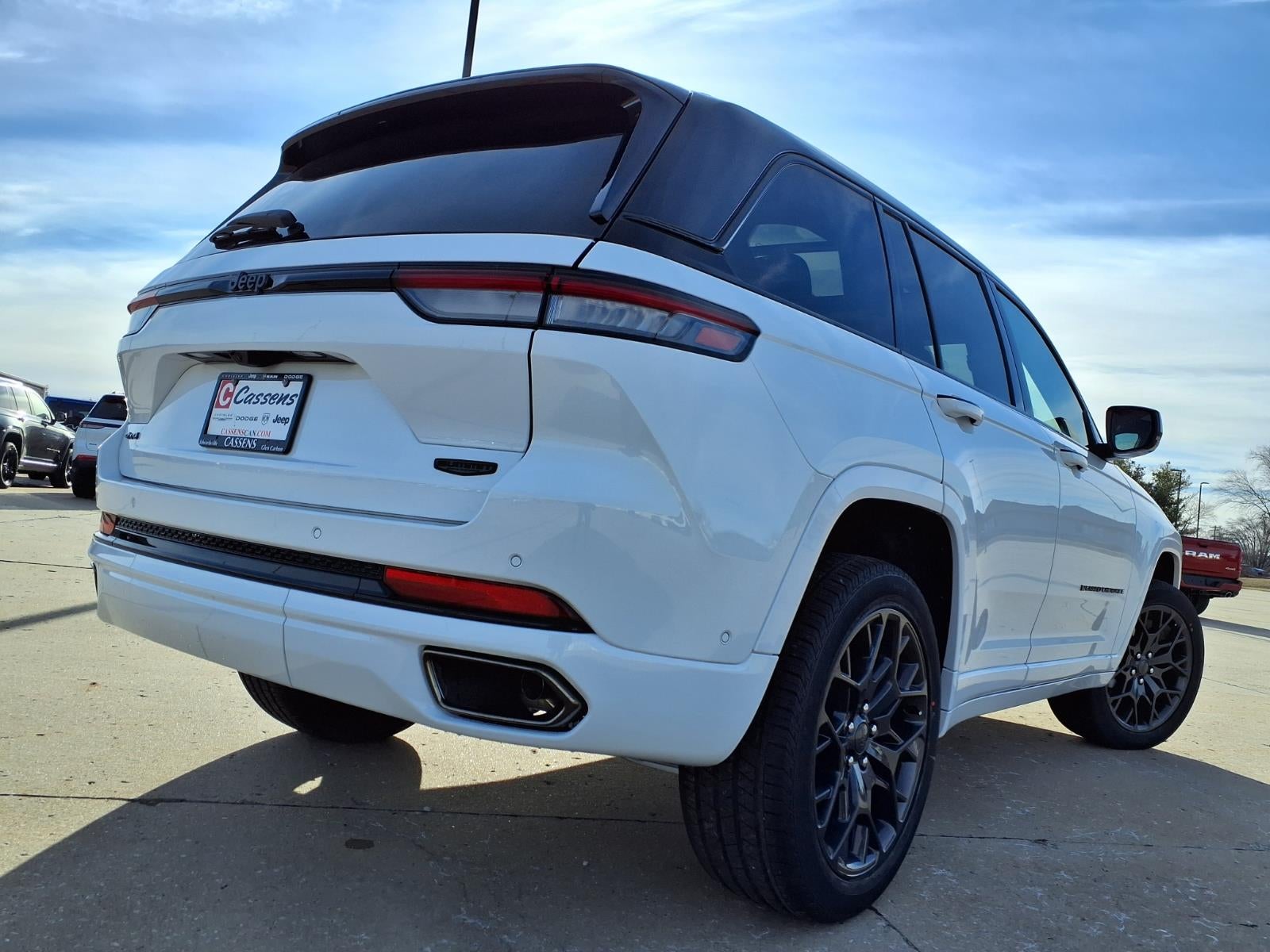 2025 Jeep Grand Cherokee Summit