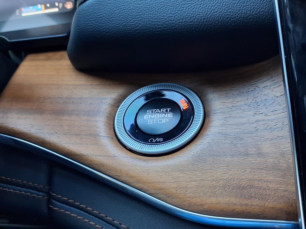 2025 Jeep Grand Cherokee Summit Reserve