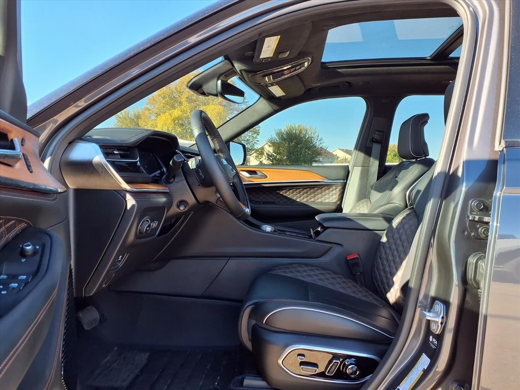 2025 Jeep Grand Cherokee Summit Reserve