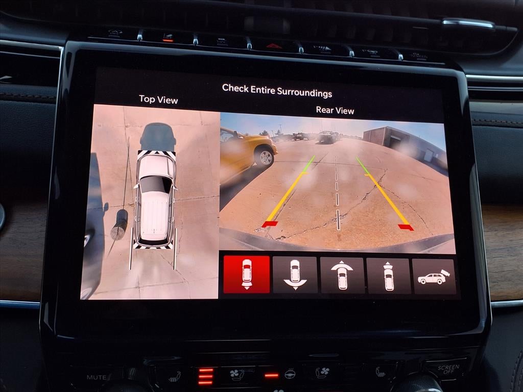 2025 Jeep Grand Cherokee Summit Reserve