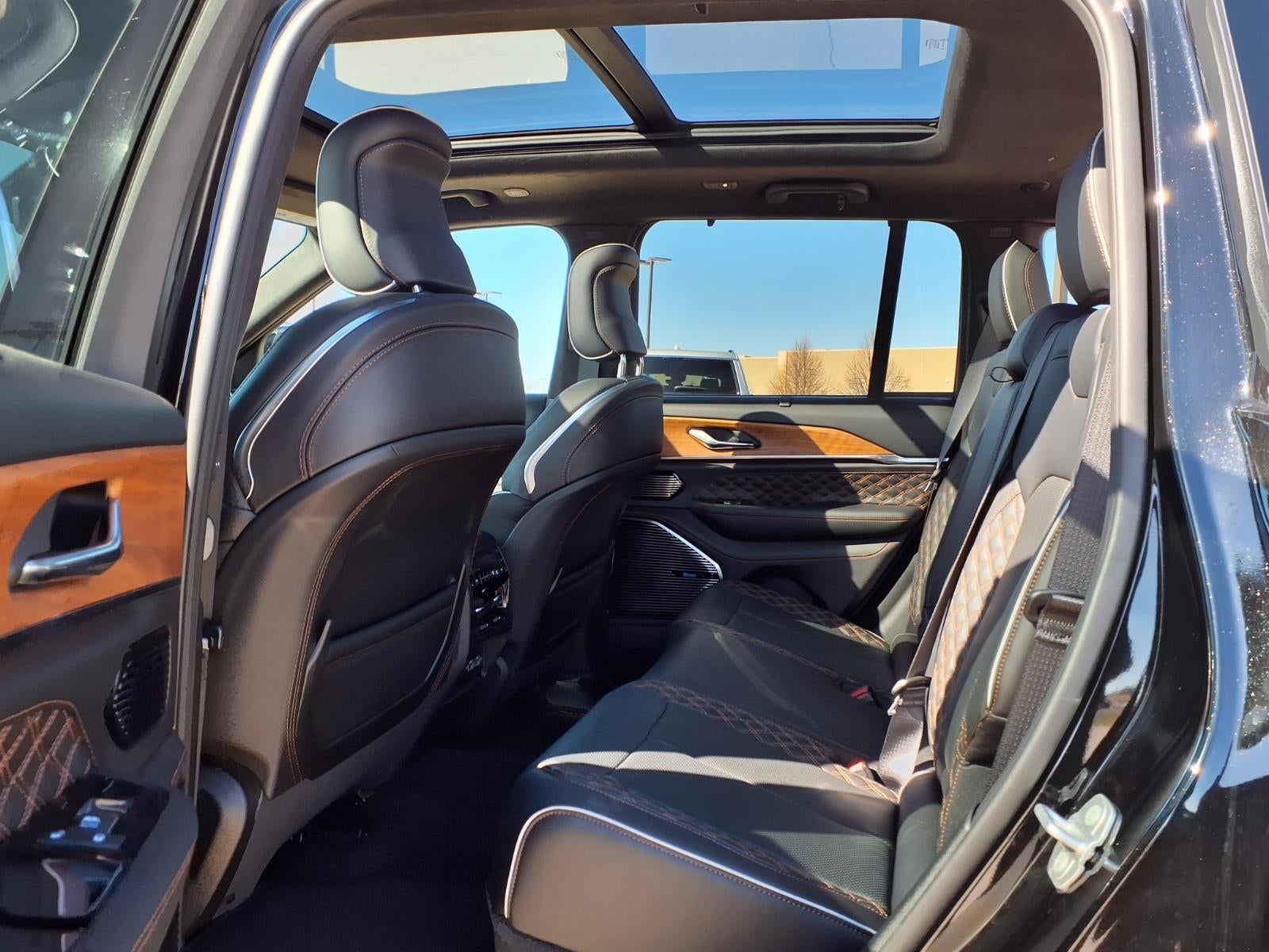 2025 Jeep Grand Cherokee Summit Reserve