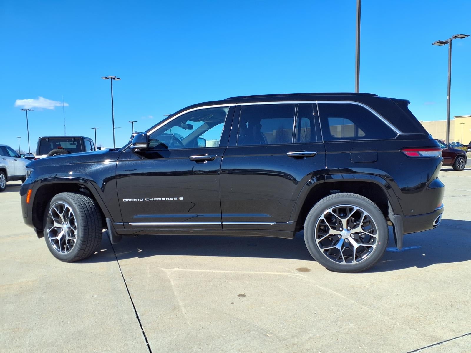2025 Jeep Grand Cherokee Summit Reserve