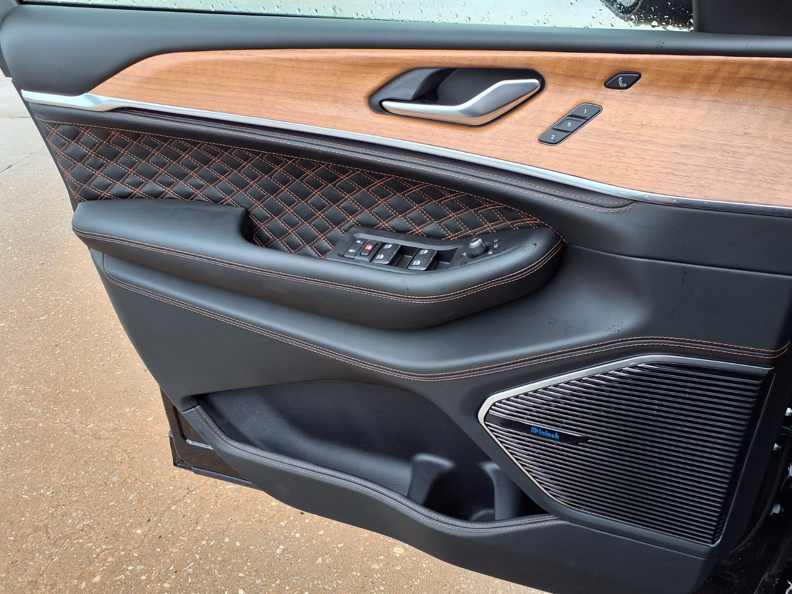 2026 Jeep Grand Cherokee Summit