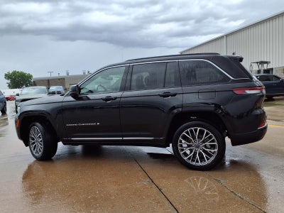 2026 Jeep Grand Cherokee Summit