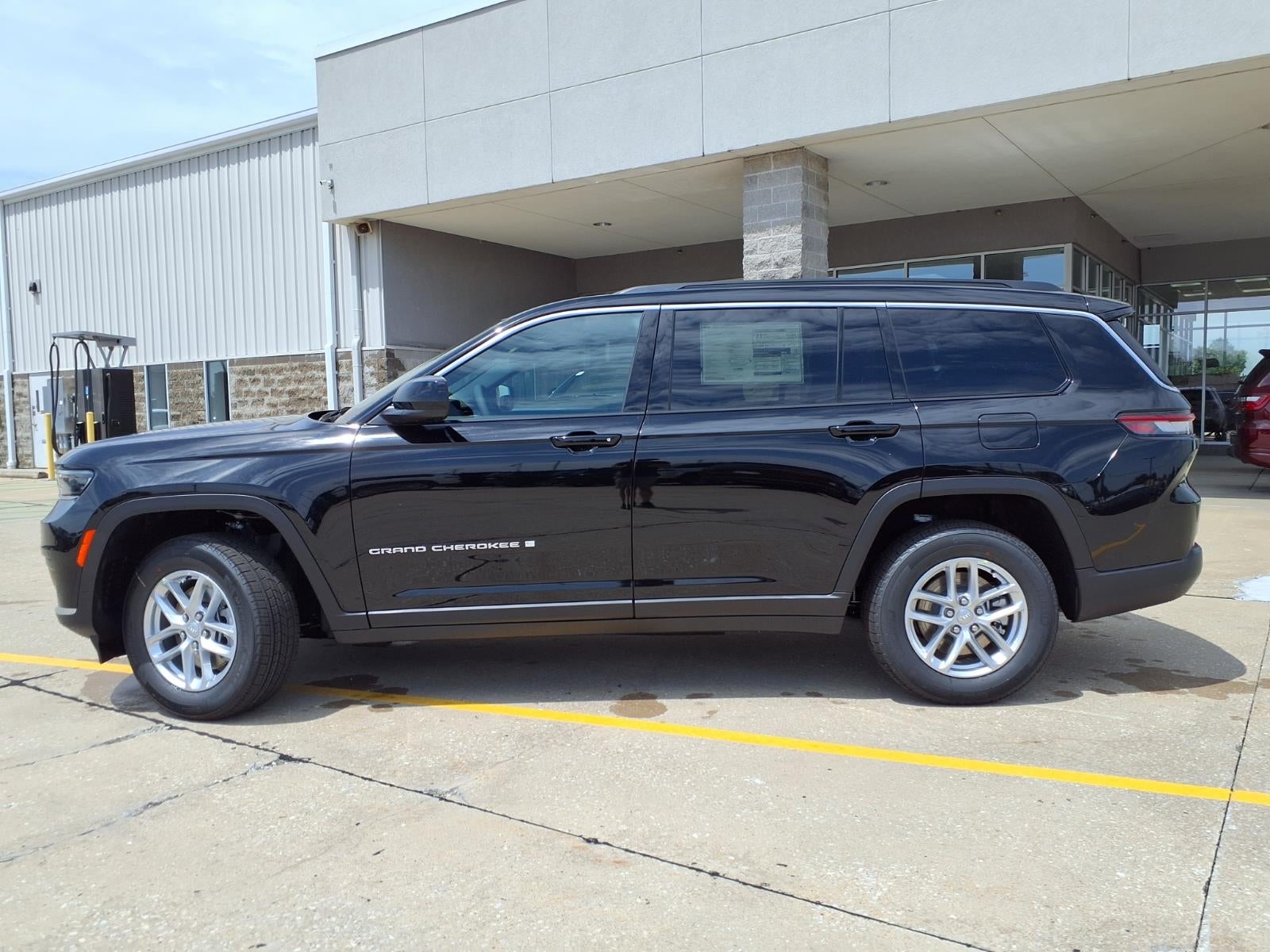 2026 Jeep Grand Cherokee L Laredo