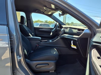2027 Jeep Grand Cherokee L Laredo