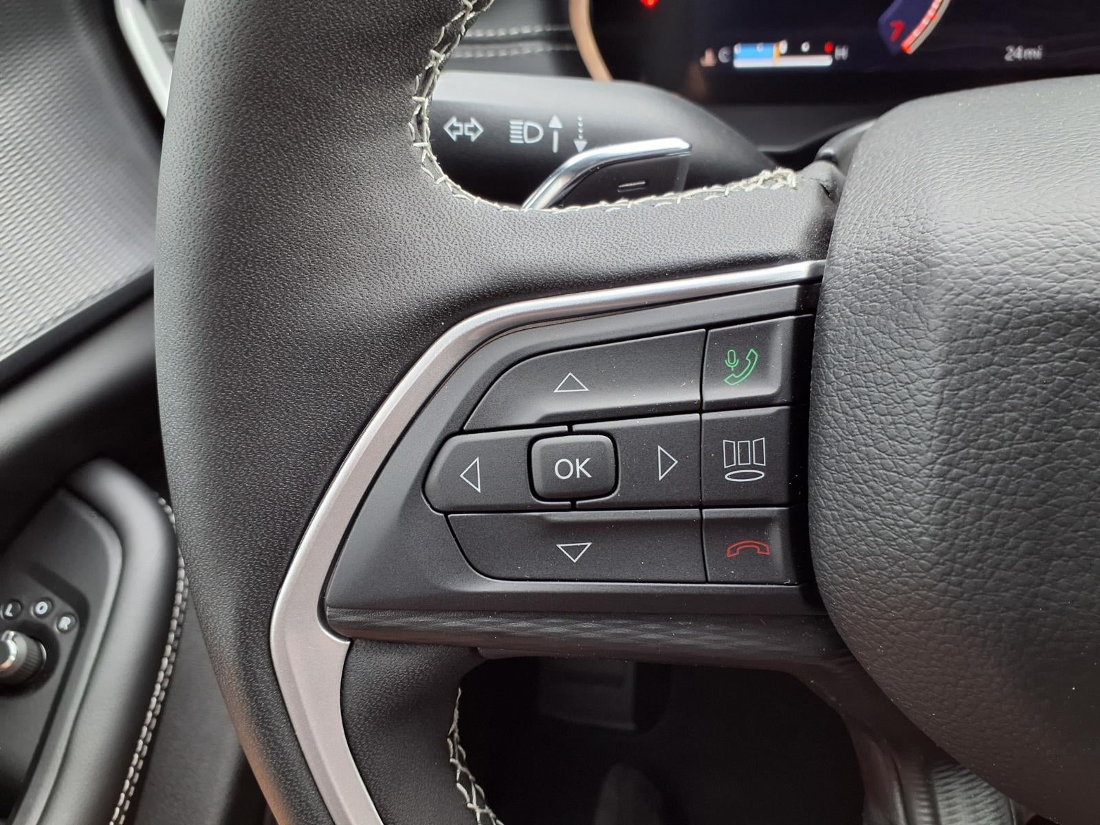 2026 Jeep Grand Cherokee L Laredo